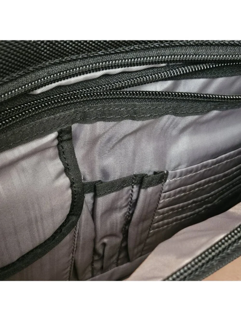 Samsonite classic black